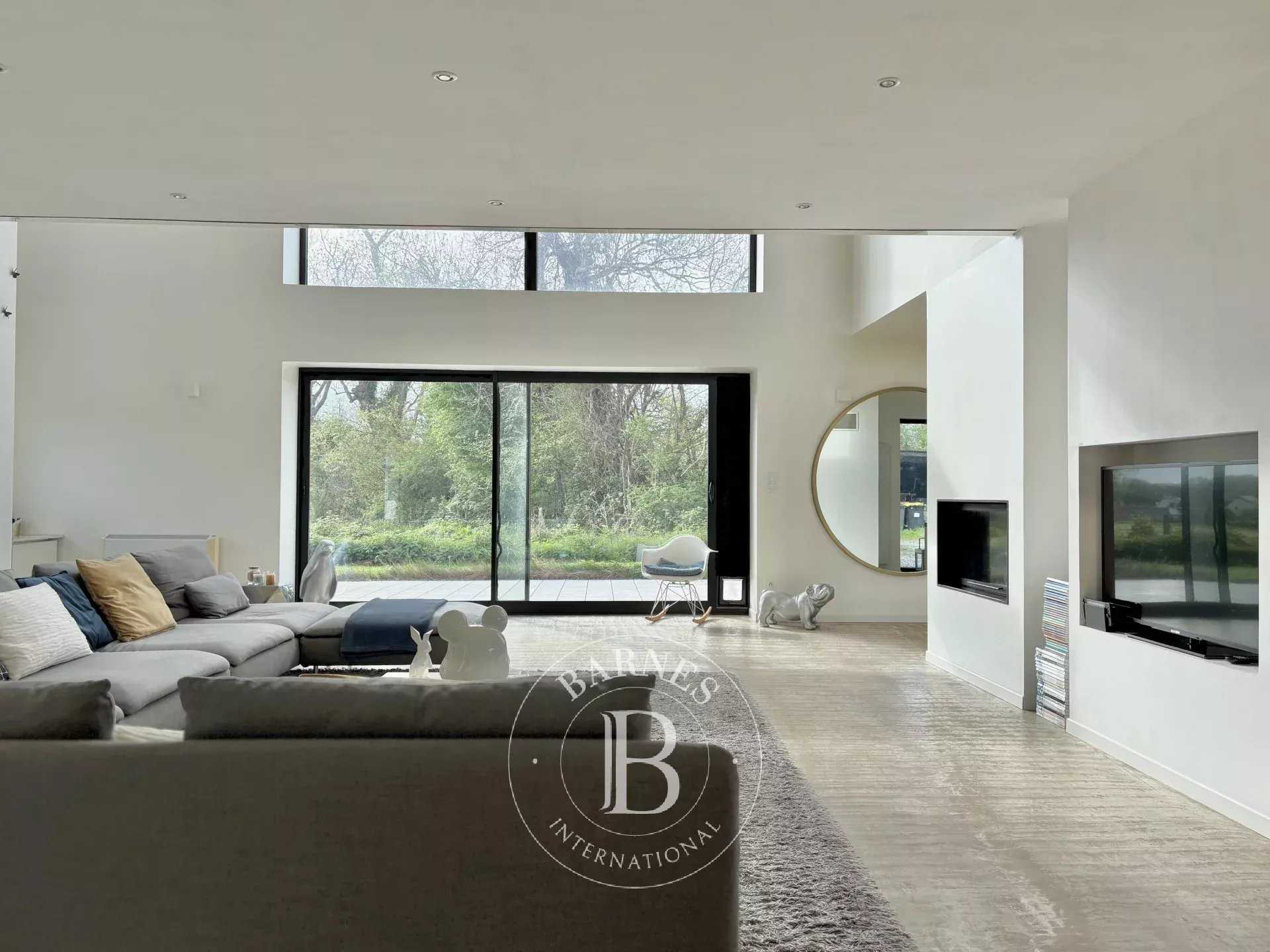 Bayeux  - Maison 12 Pi&egrave;ces 8 Chambres