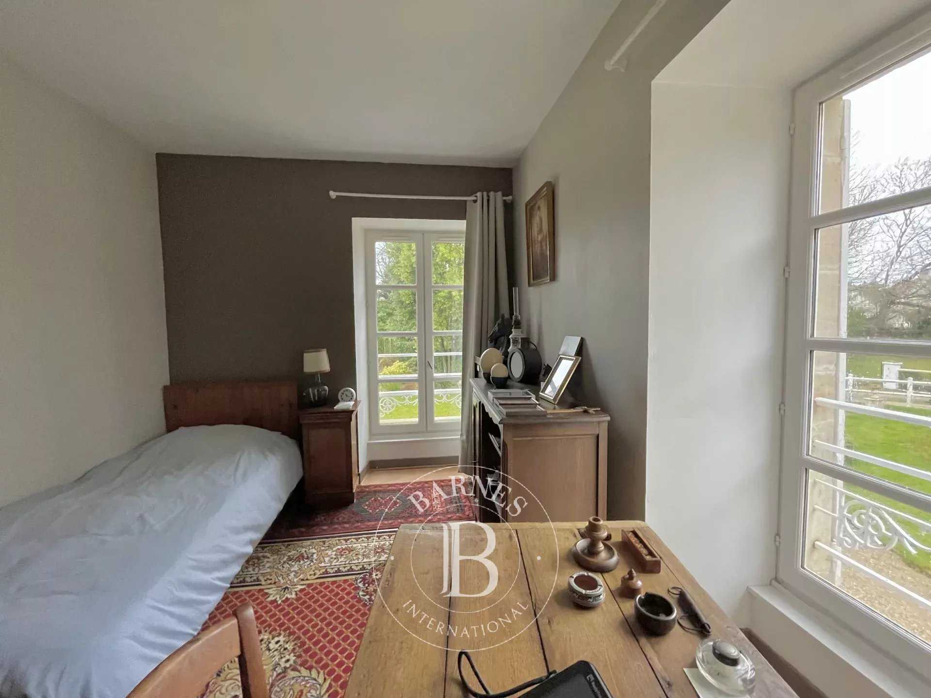 Douvres-la-Délivrande  - Maison 10 Pi&egrave;ces 12 Chambres