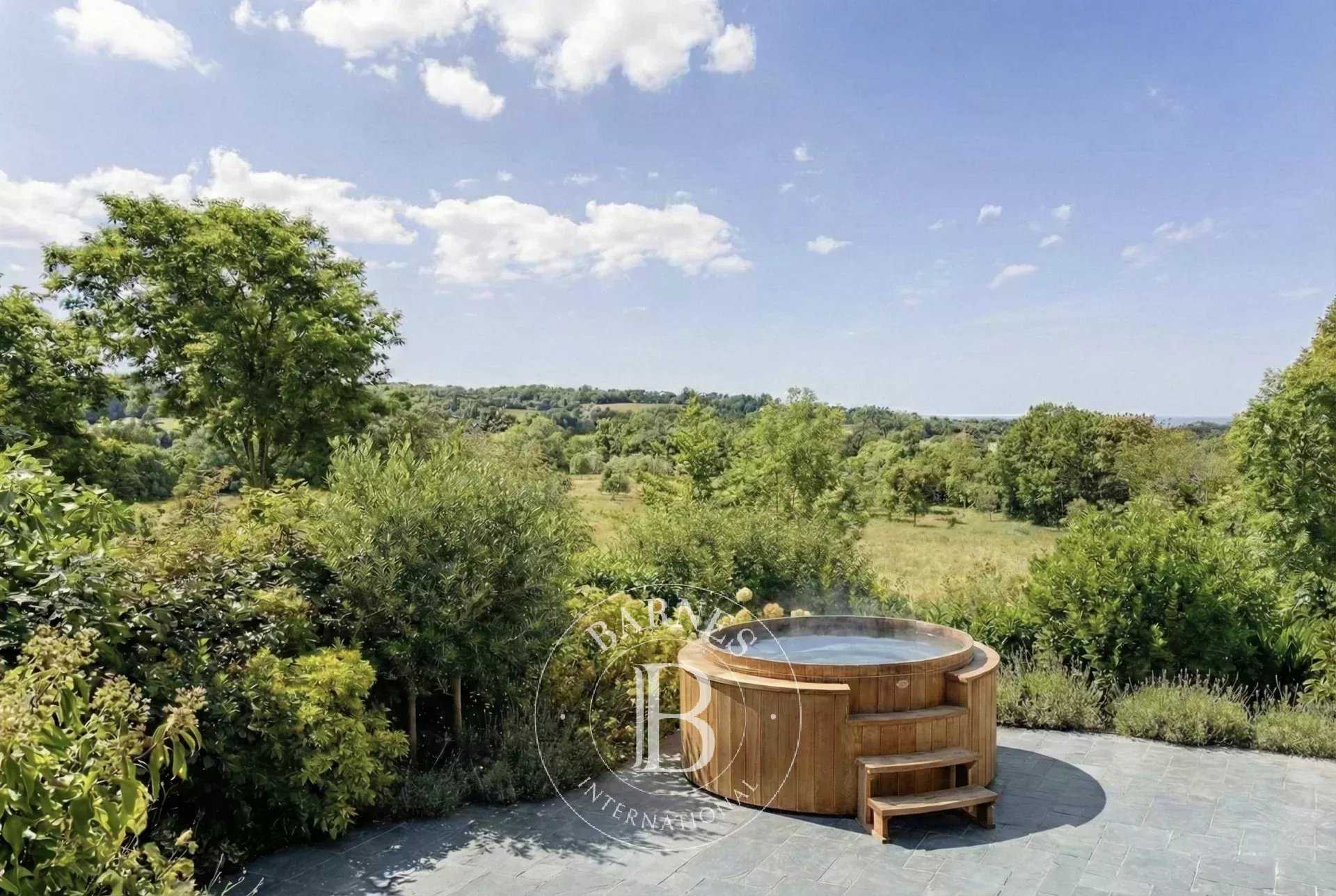 Saint-Pierre-Azif  - Maison  5 Chambres