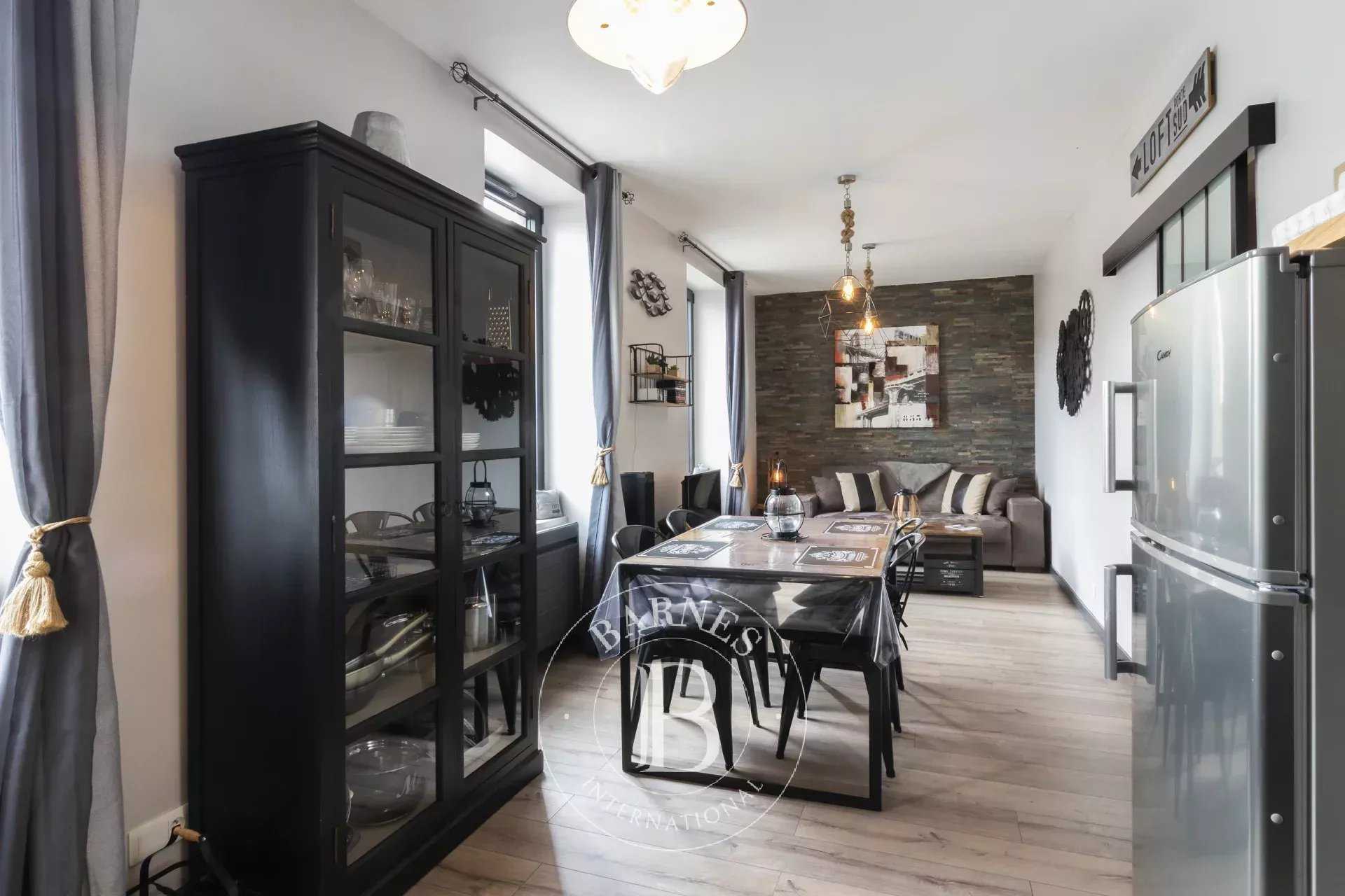 Port-en-Bessin-Huppain  - Building 