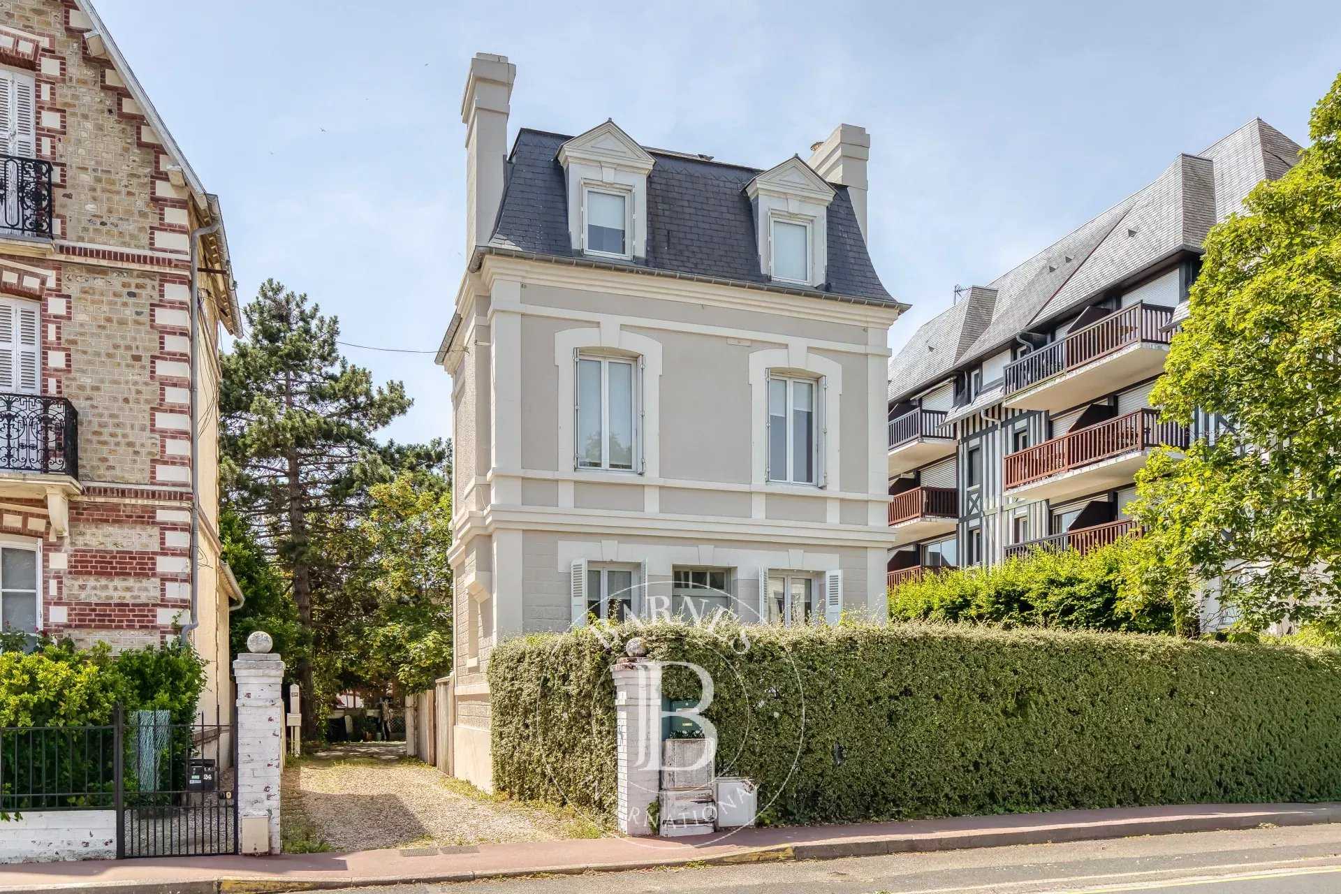 Maison de ville Deauville  -  ref 86904668 (picture 1)