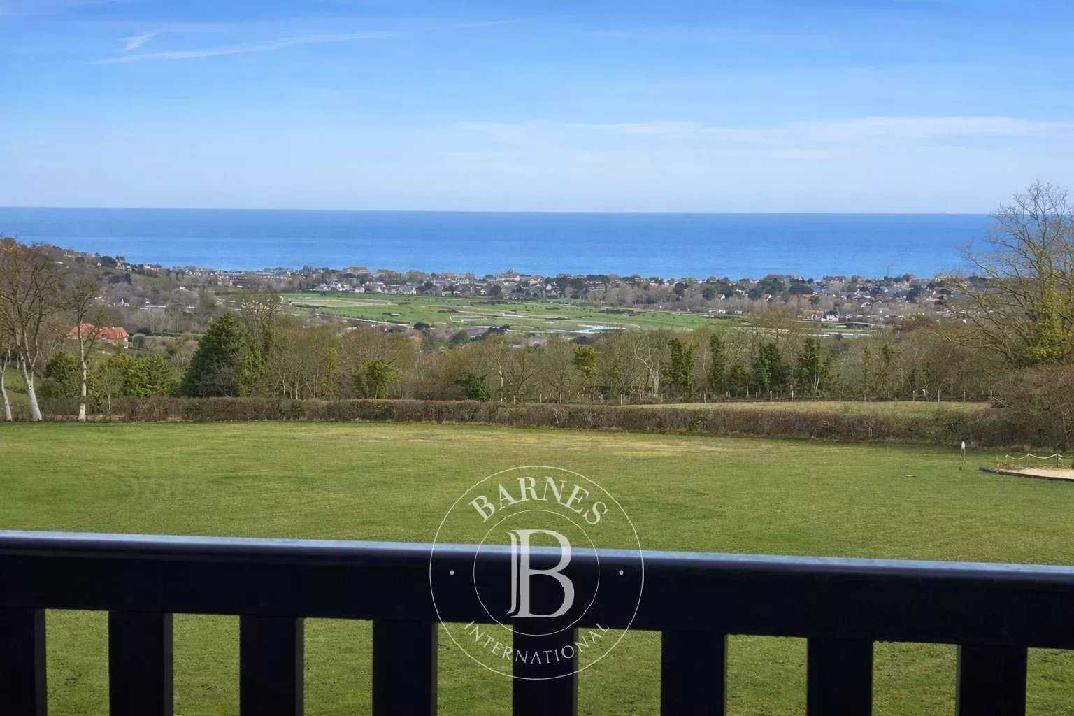 Appartement Tourgéville  -  ref 86517992 (picture 1)