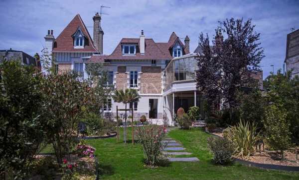 Villa Deauville  -  ref 4388730 (picture 2)