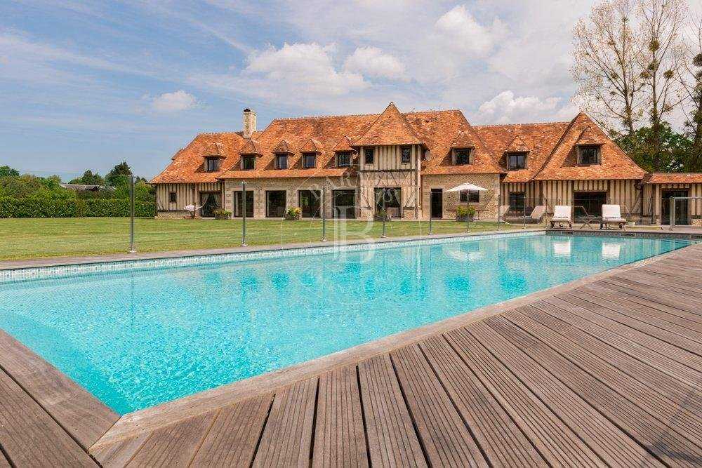 Deauville  - Property 8 Bedrooms