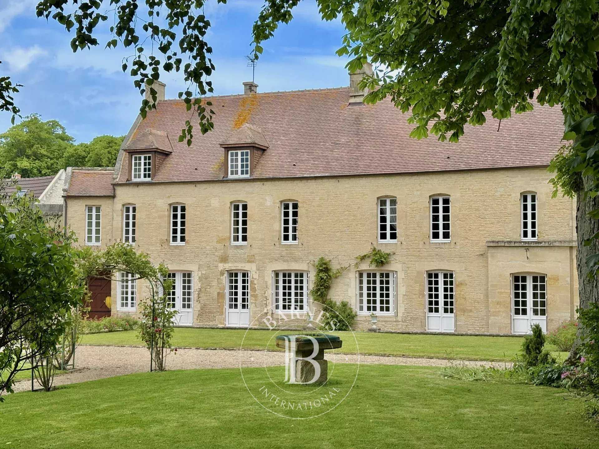 House Mathieu  -  ref 85652894 (picture 1)