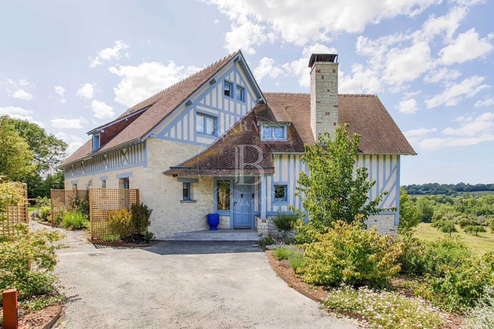 House Saint-Pierre-Azif  -  ref 84340381 (picture 1)