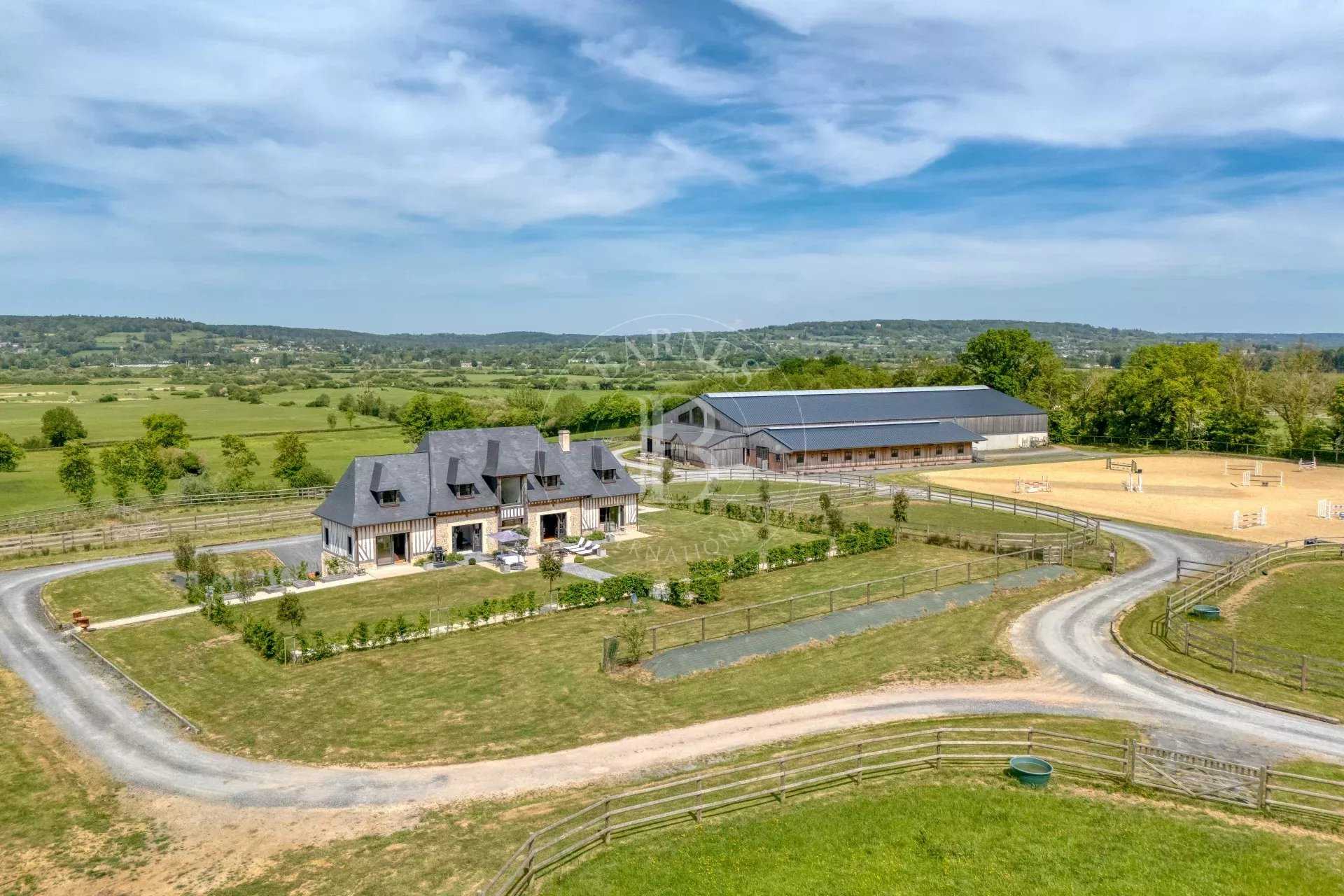 Stud farm Pont-l'Évêque  -  ref 85303123 (picture 1)