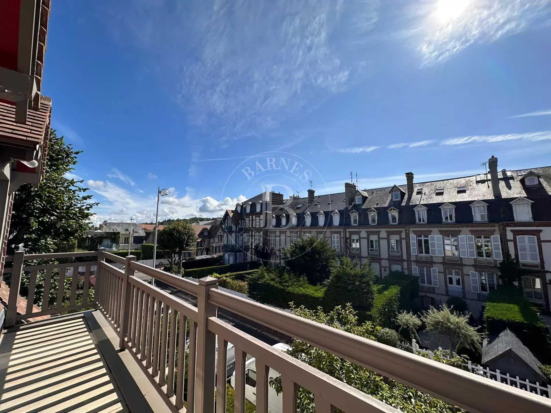 Apartment Deauville  -  ref 83221352 (picture 1)