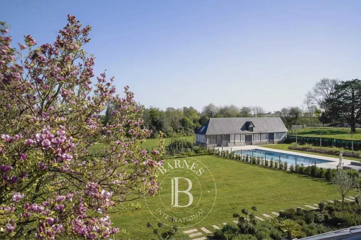 Property Trouville  -  ref 83982633 (picture 2)