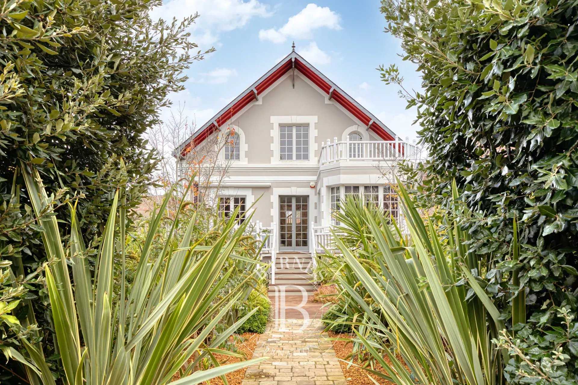 Maison Deauville  -  ref 83927658 (picture 1)