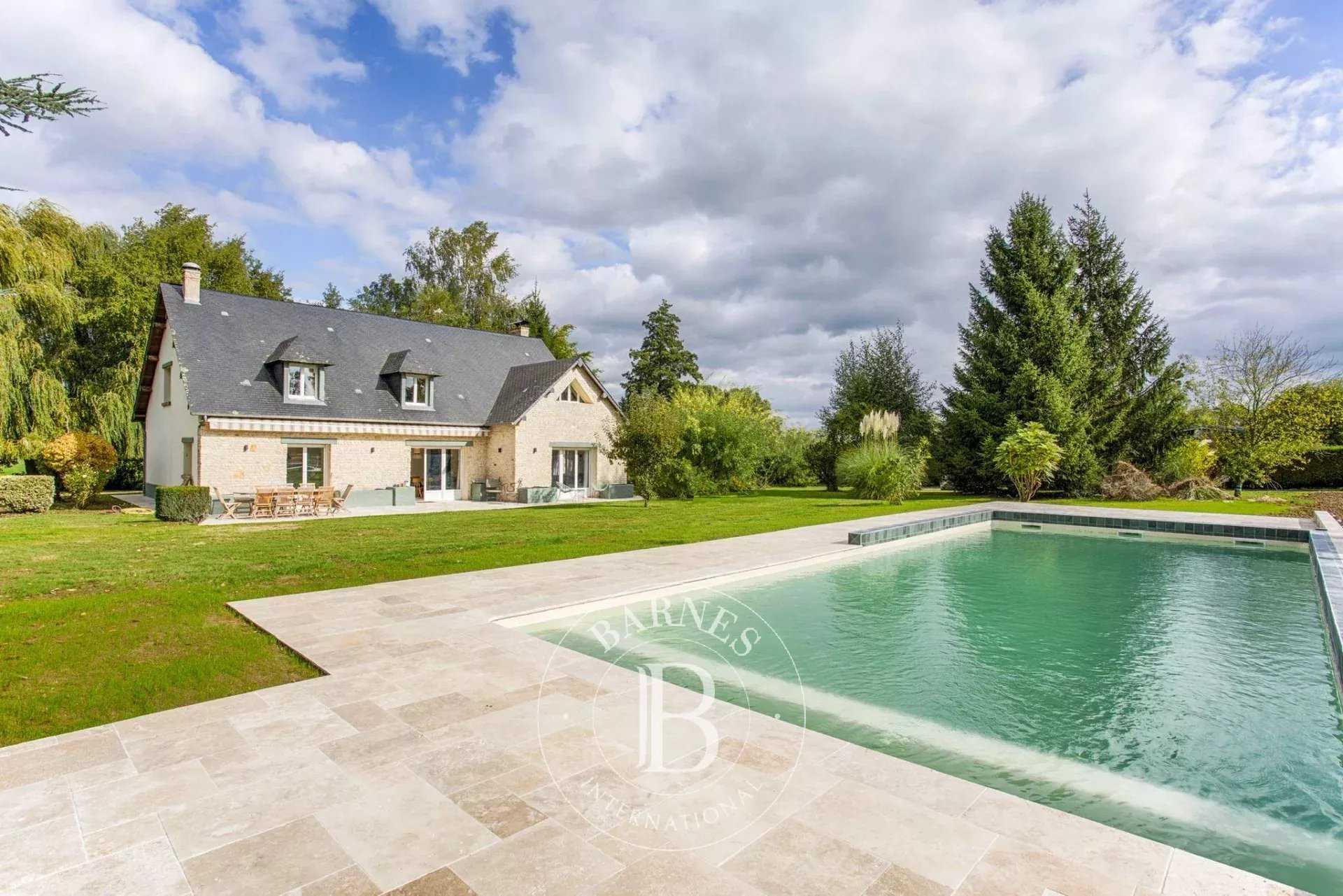 Finca Saint-Étienne-la-Thillaye  -  ref 85962789 (picture 1)