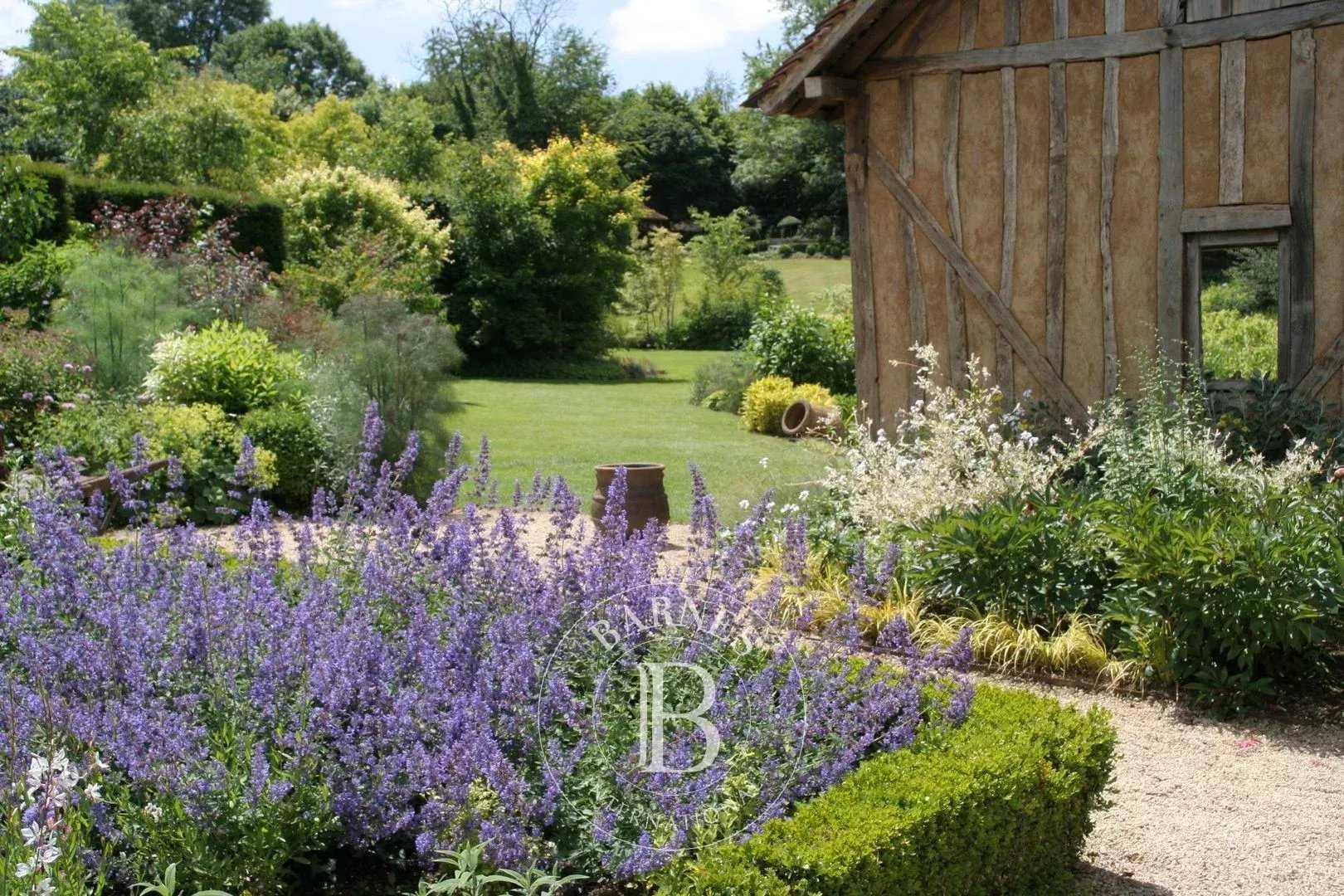 Cambremer  - Propriété 38 Pi&egrave;ces