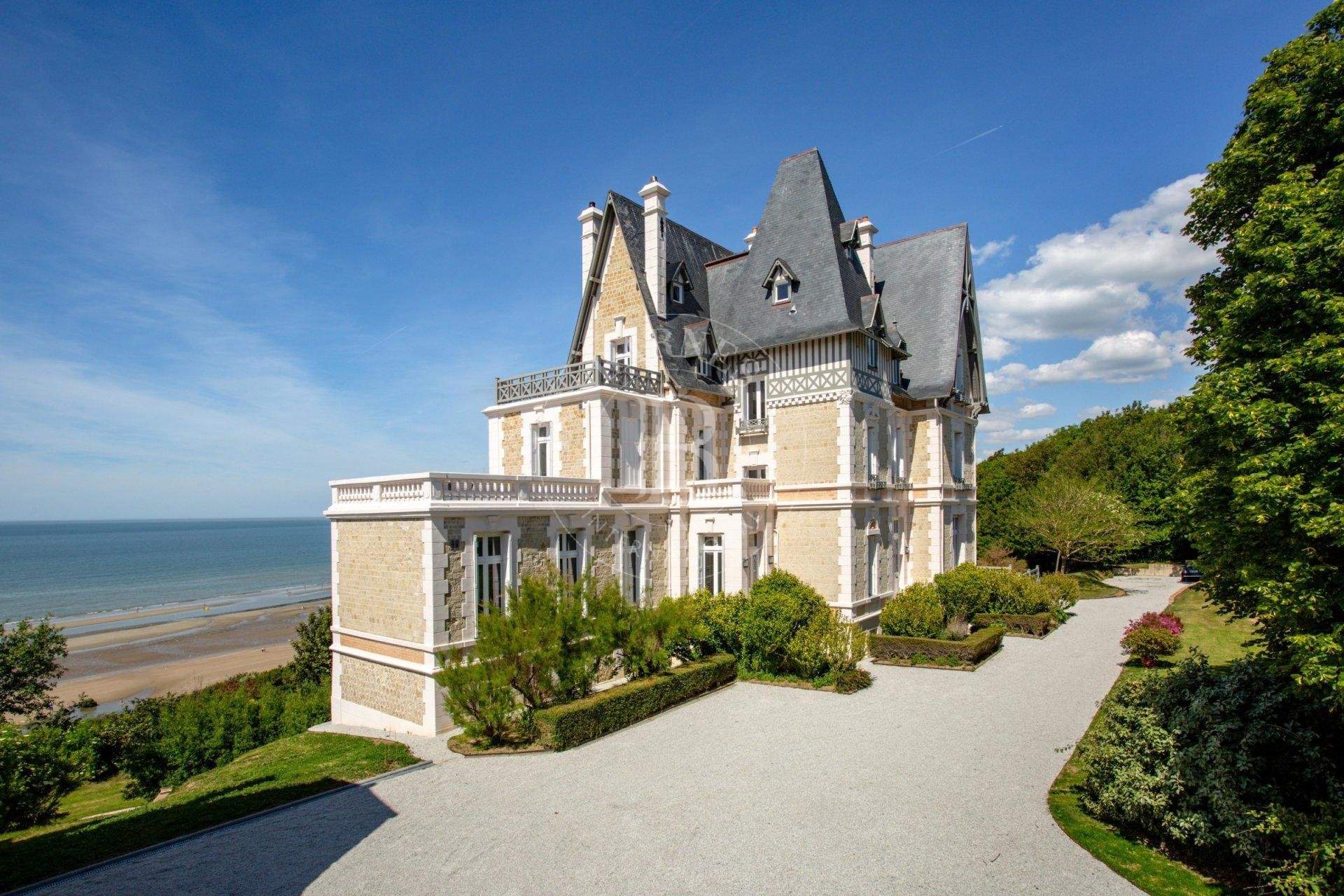 Deauville  - Property 8 Bedrooms - picture 1