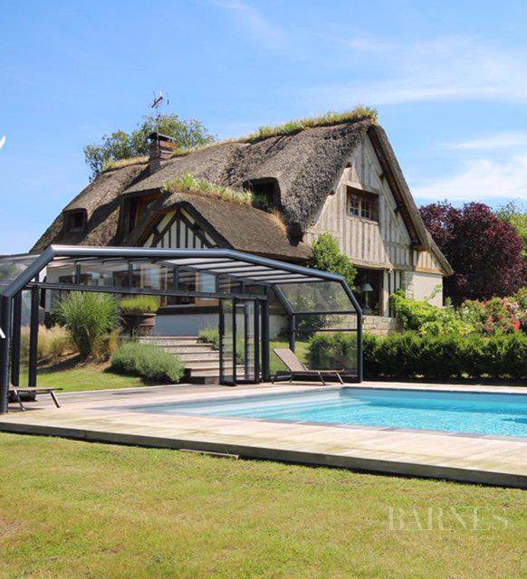 NORMAN PROPERTY WITH POOL, CLOSE TO THE DEAUVILLE GOLF COURSE picture 1