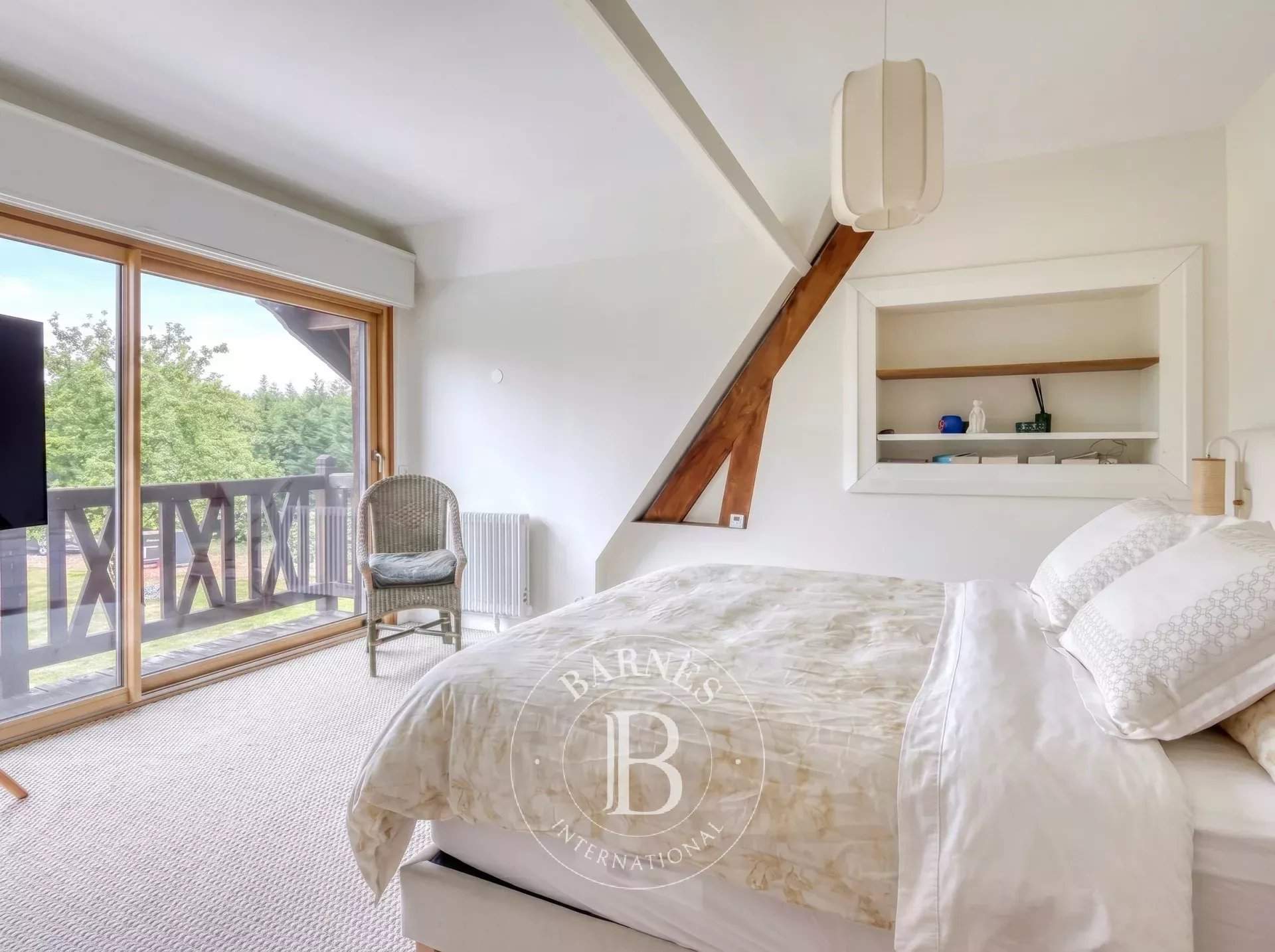 House in Vauville, featuring 4 bedrooms, a swimming pool, and a 1.2-hectare landscaped park picture 6