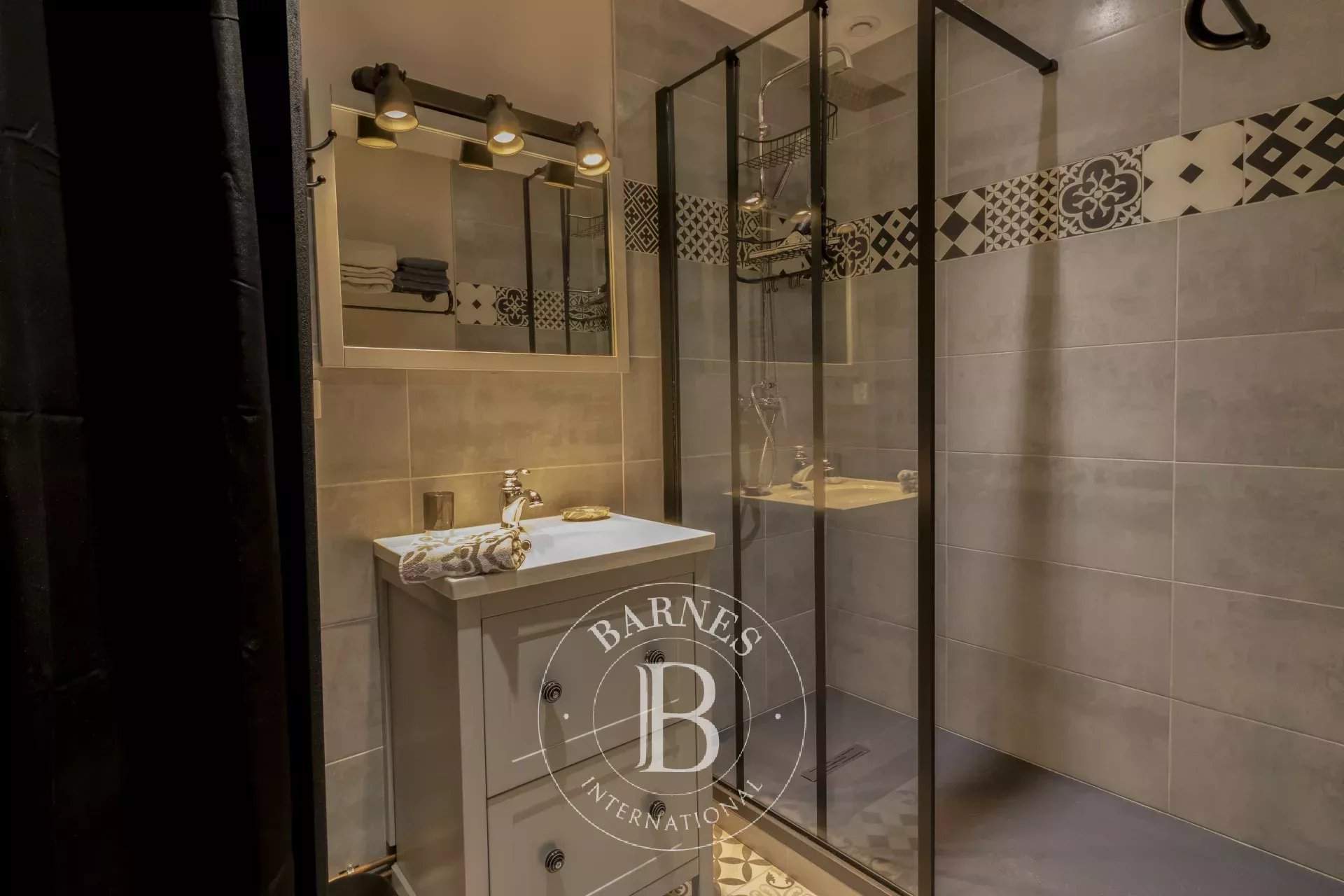 Port-en-Bessin-Huppain  - Building  - picture 4