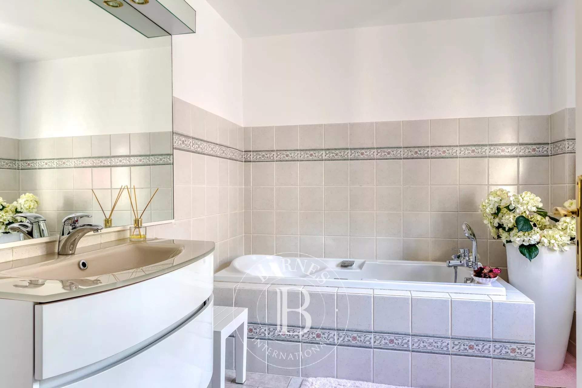 Deauville  - Property 5 Bedrooms - picture 12