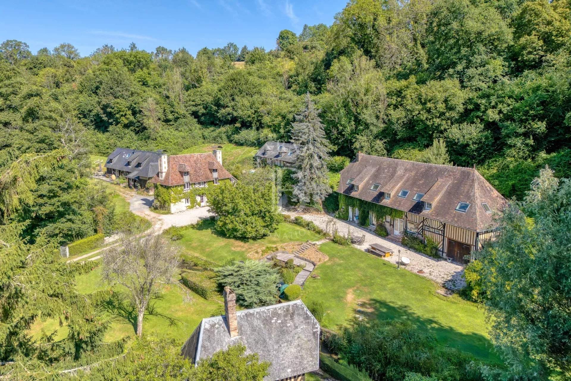 Manerbe  - Property  - picture 1