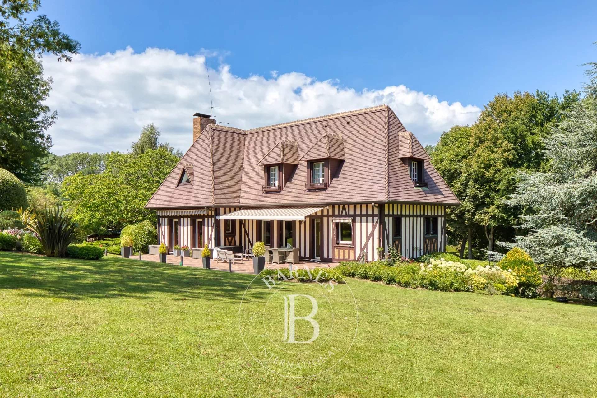Deauville  - Property 5 Bedrooms - picture 2