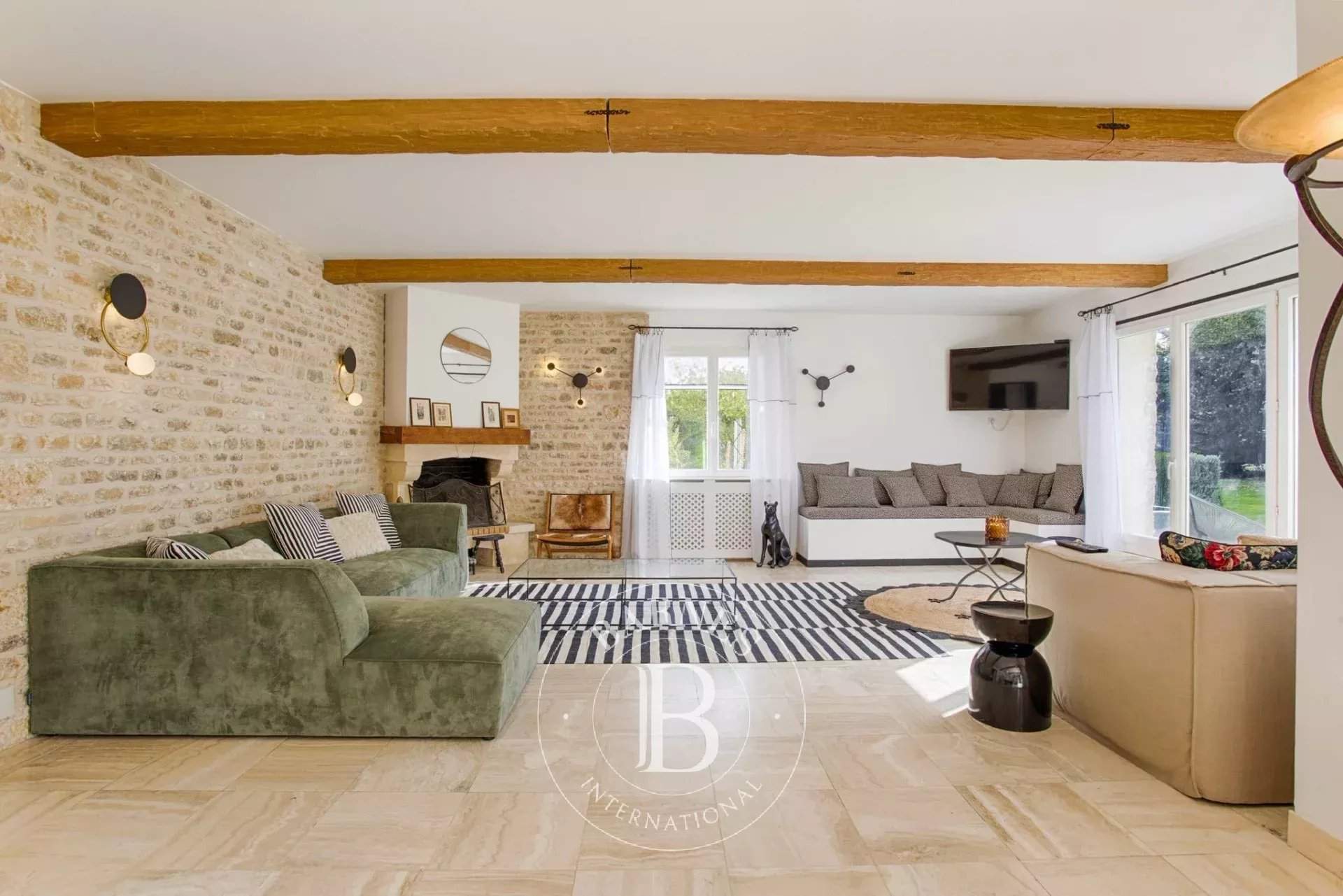 Saint-Étienne-la-Thillaye  - Property 6 Bedrooms - picture 2