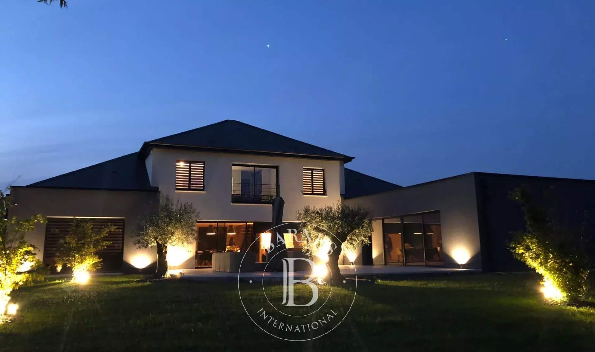 Deauville  - Maison 8 Pi&egrave;ces 5 Chambres - picture 12