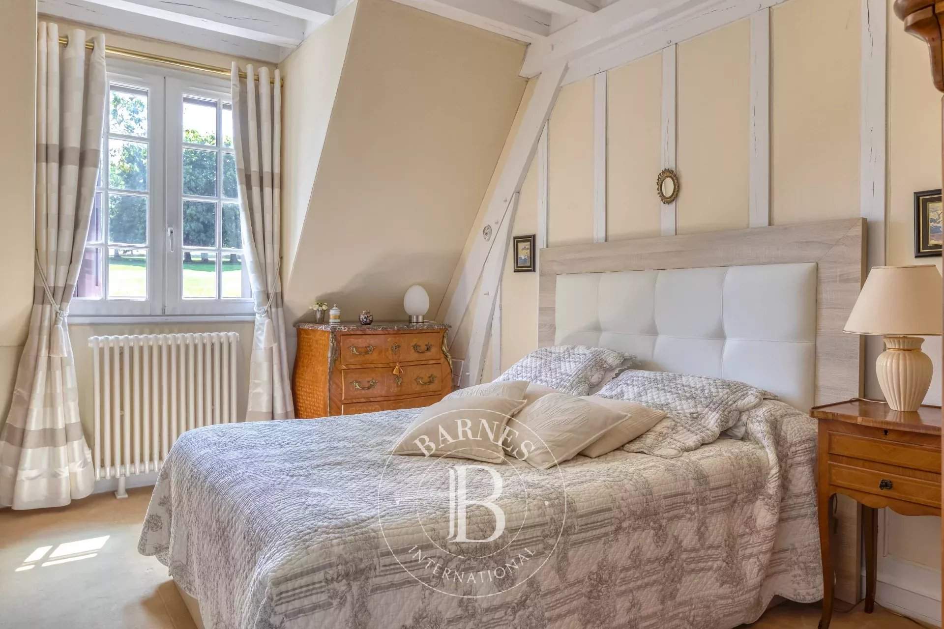 Deauville  - Property 5 Bedrooms - picture 9