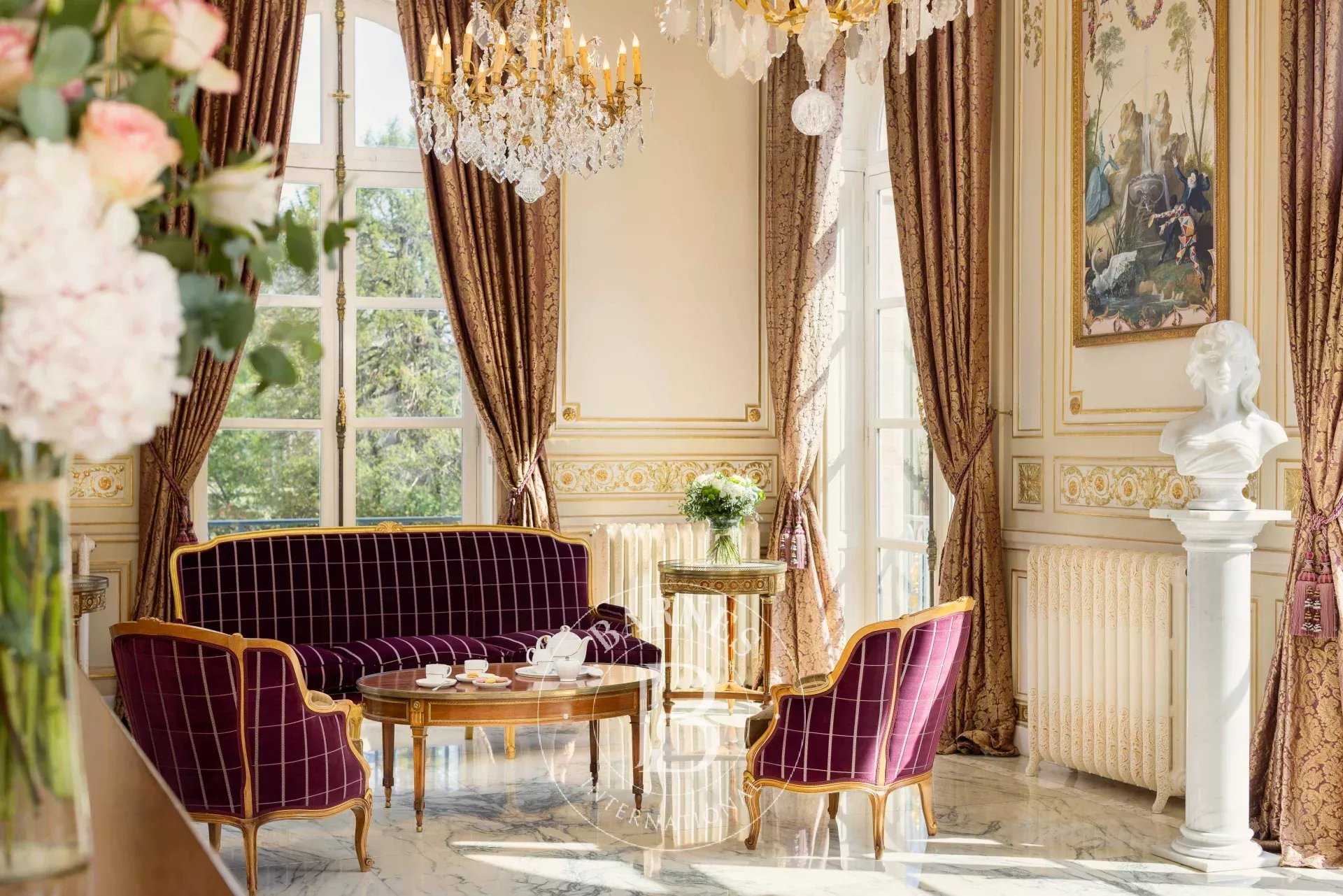 Le Vésinet  - Mansion 8 Bedrooms
