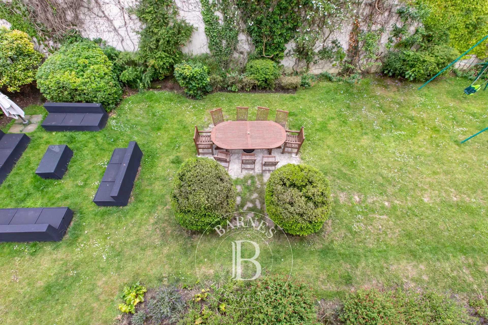 Neuilly-sur-Seine  - House 6 Bedrooms