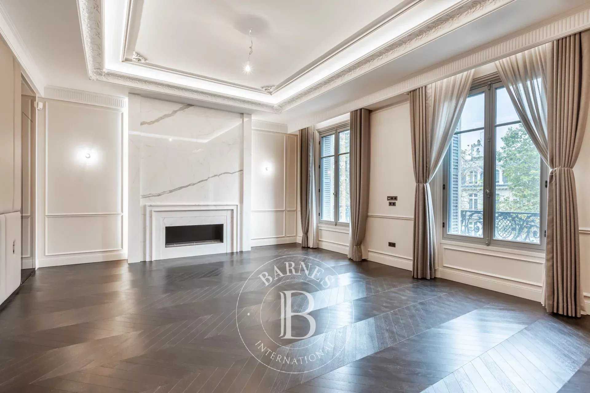 Paris  - Hôtel particulier 