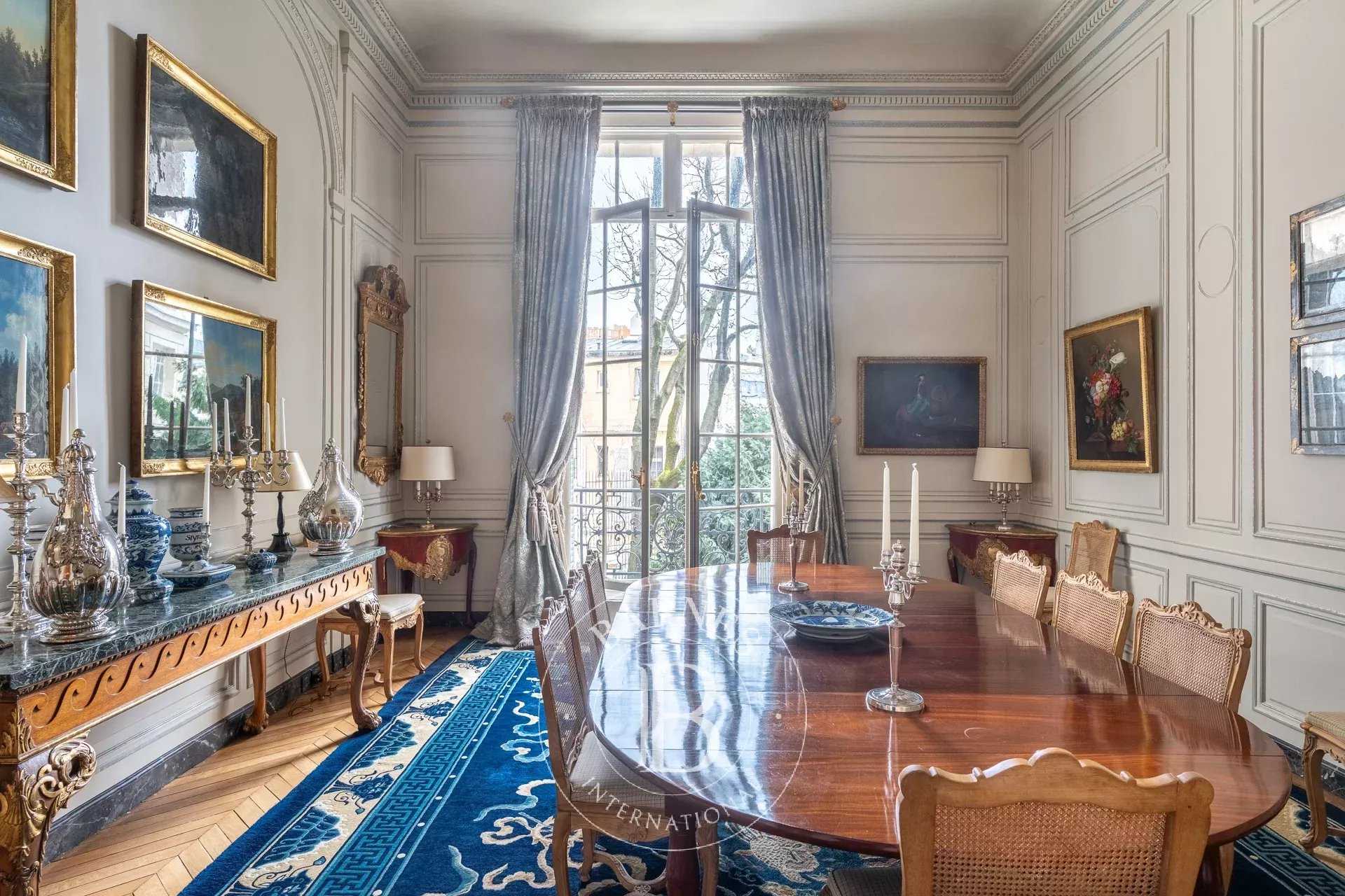 Paris  - Apartment 2 Bedrooms