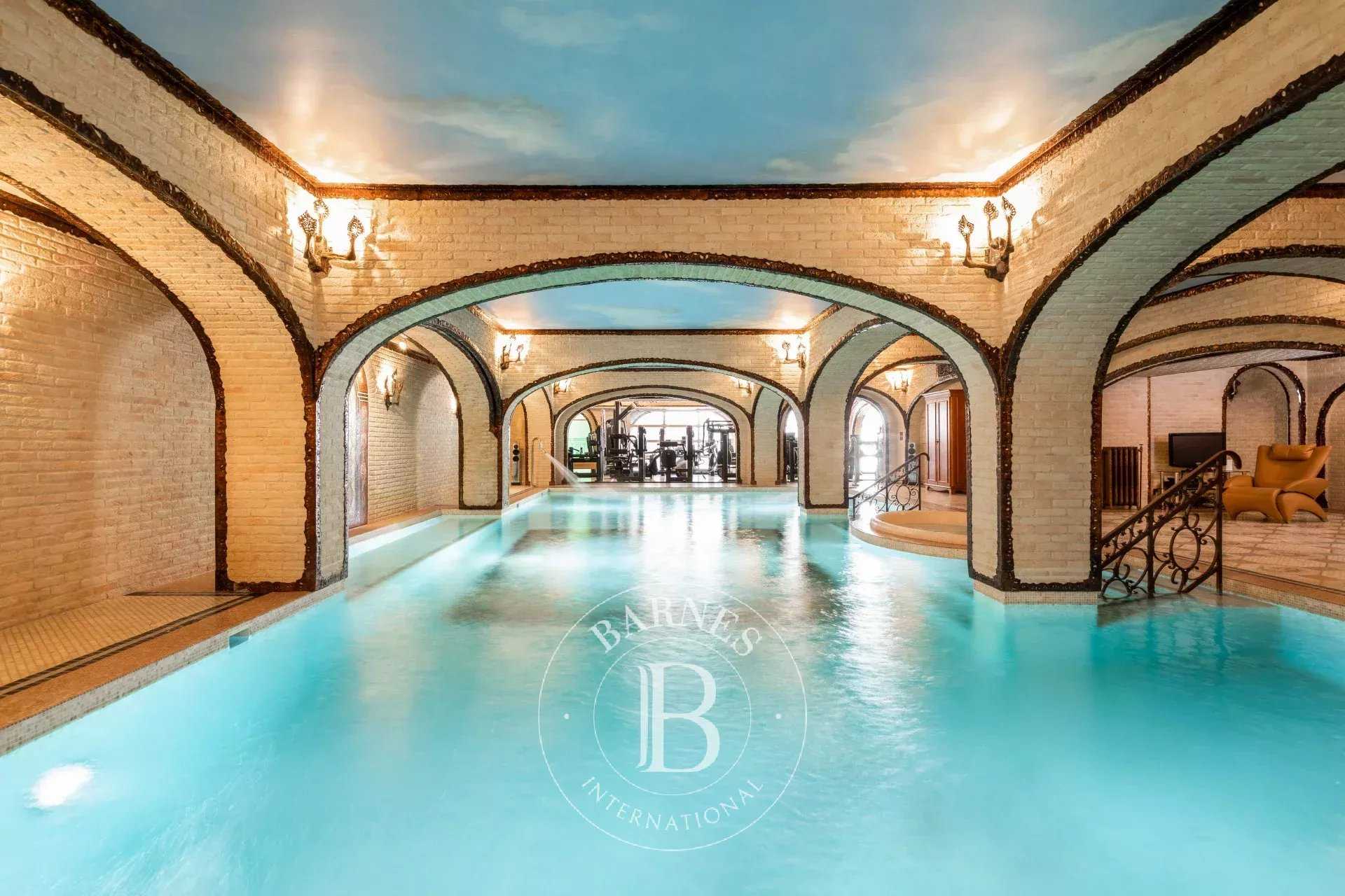 Mansion Le Vésinet