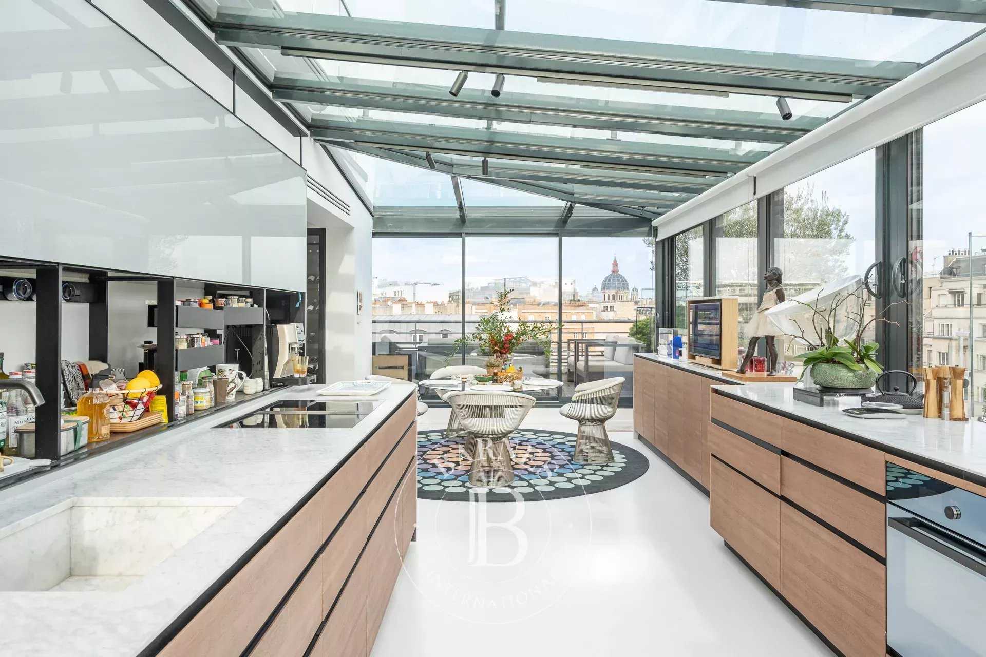 Paris  - Duplex 4 Bedrooms