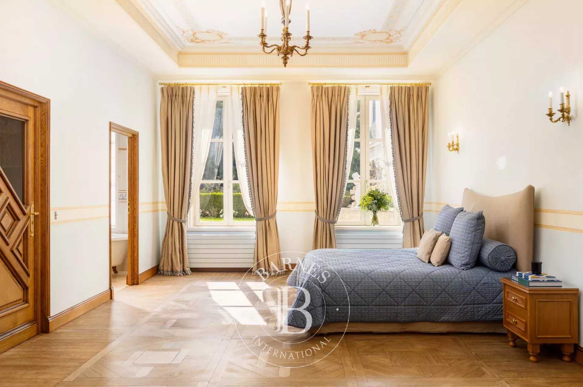 Le Vésinet  - Mansion 8 Bedrooms
