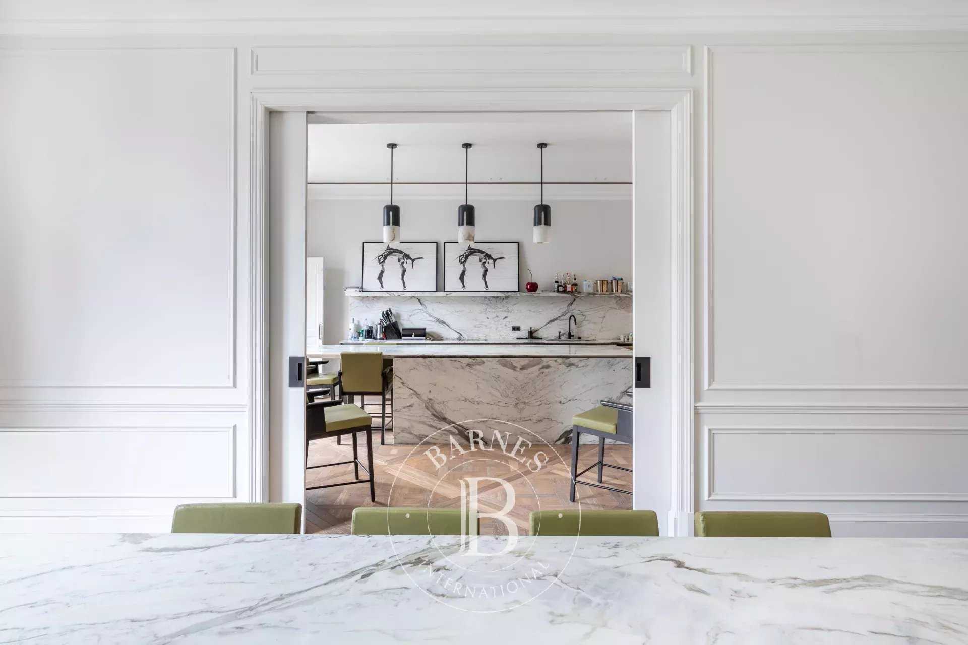 Apartment Paris 75016  -  ref 85054096 (picture 1)