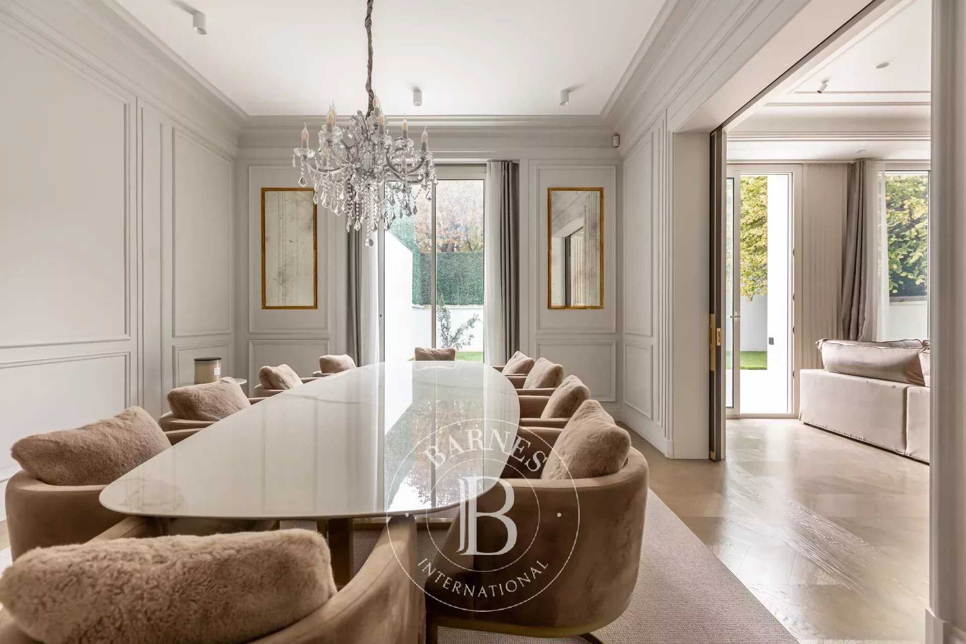 Mansion Neuilly-sur-Seine  -  ref 84244073 (picture 3)