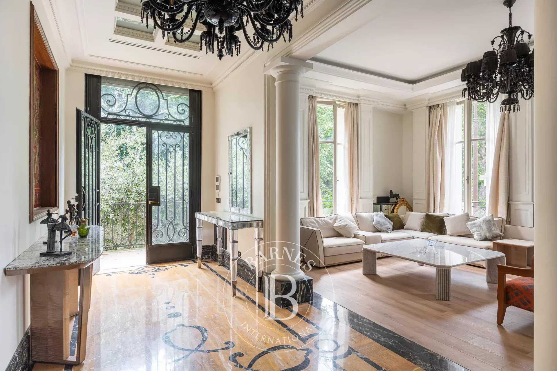 Hôtel particulier Neuilly-sur-Seine  -  ref 85969102 (picture 3)