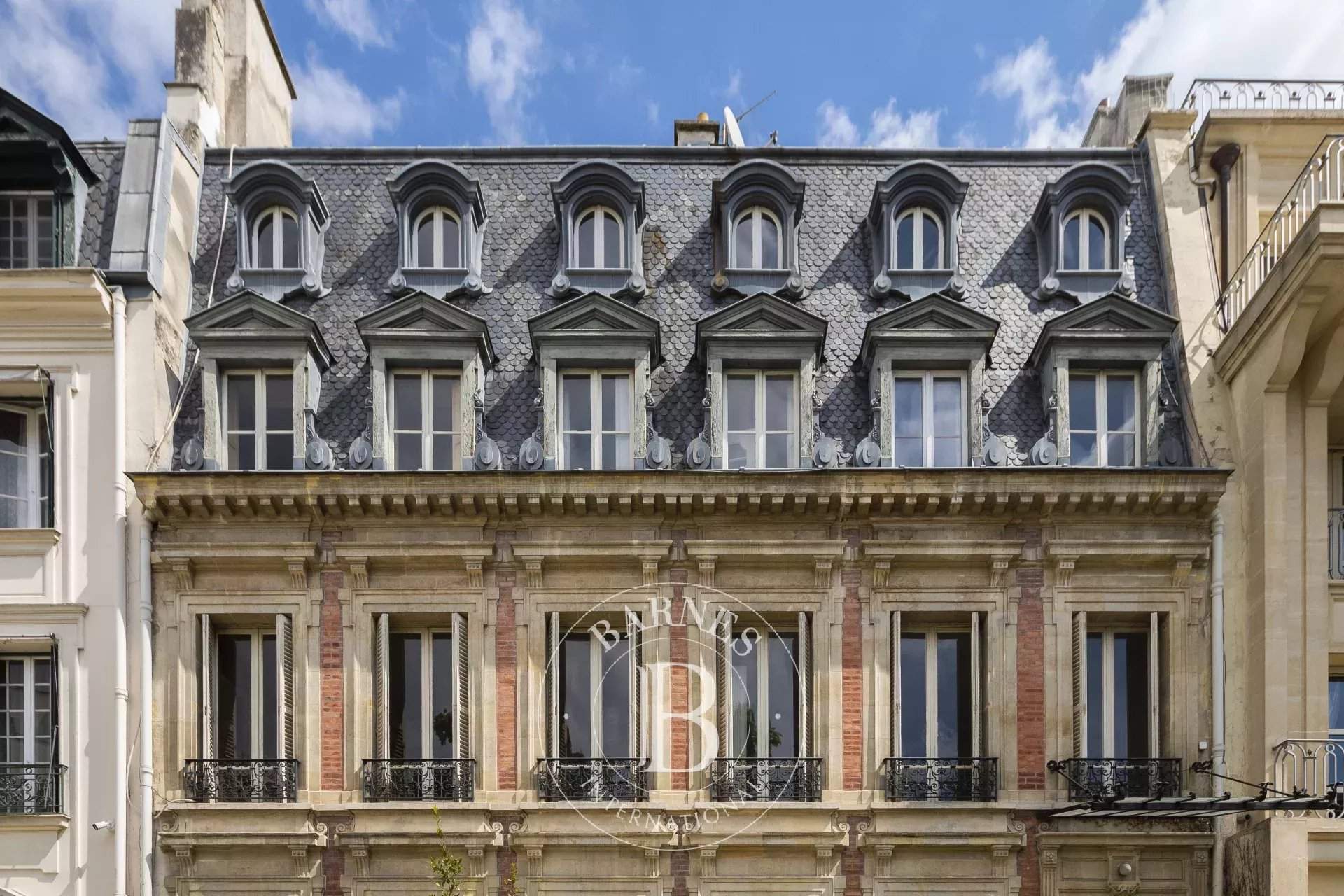 Paris  - Mansion 4 Bedrooms - picture 1