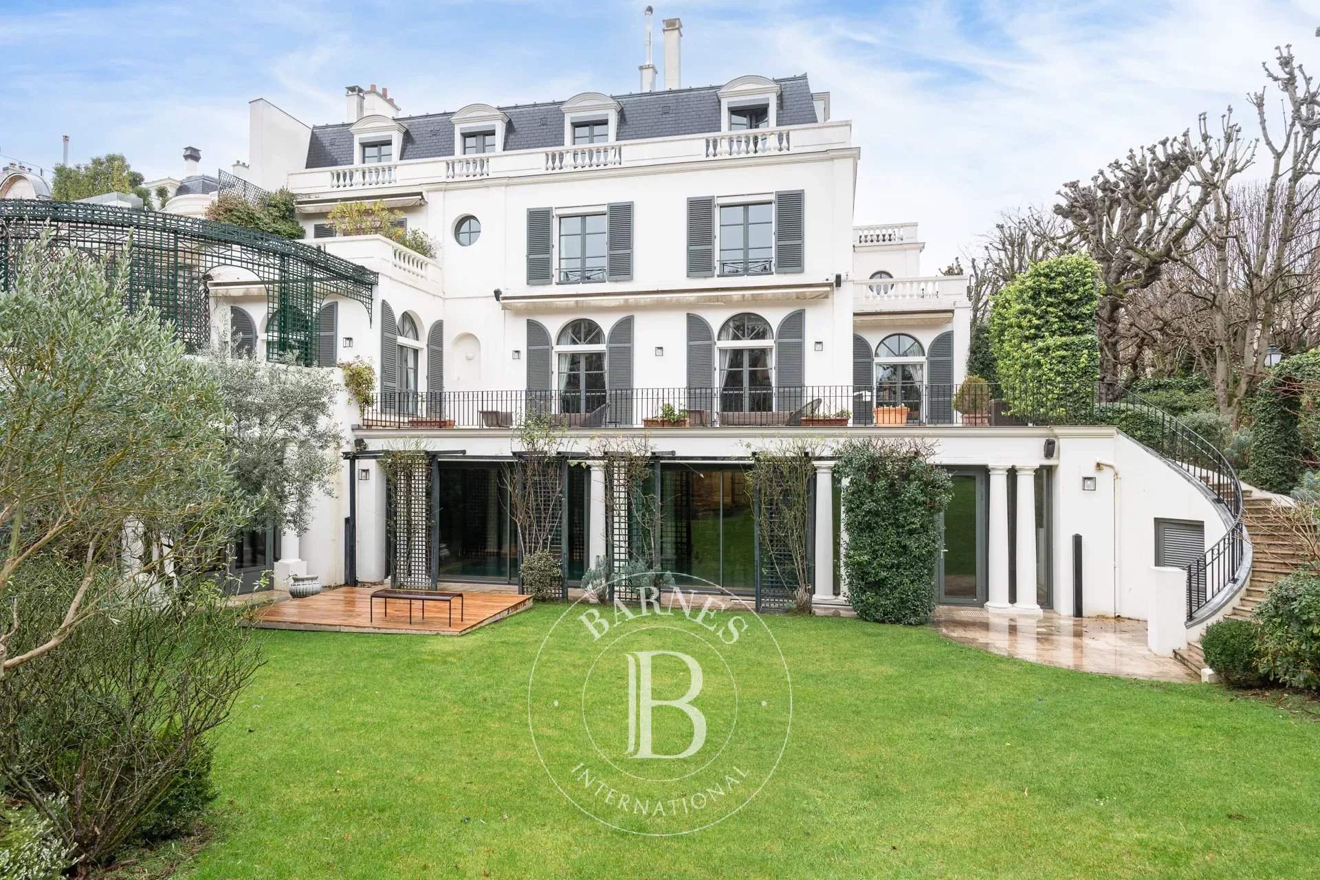 Paris  - Mansion  - picture 1