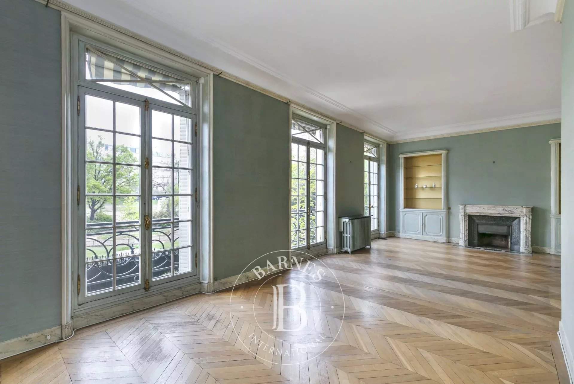 Paris  - Mansion 5 Bedrooms - picture 4