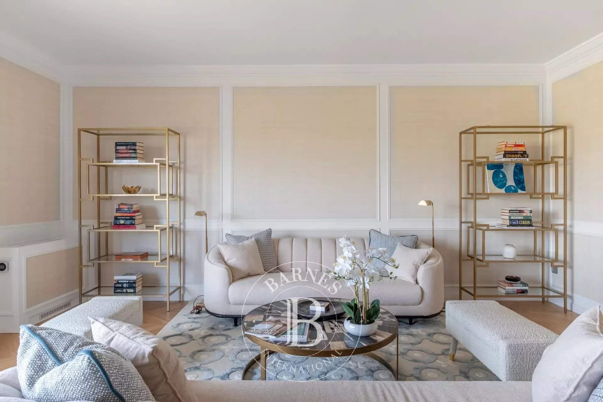 Paris  - Apartment 4 Bedrooms - picture 2