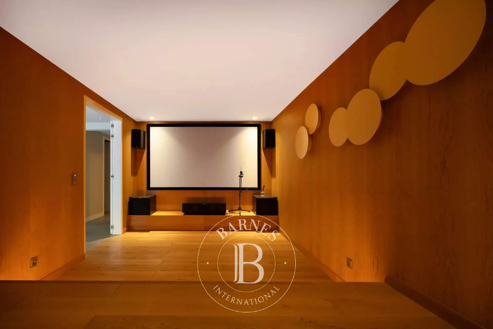 Paris  - Mansion 5 Bedrooms - picture 8
