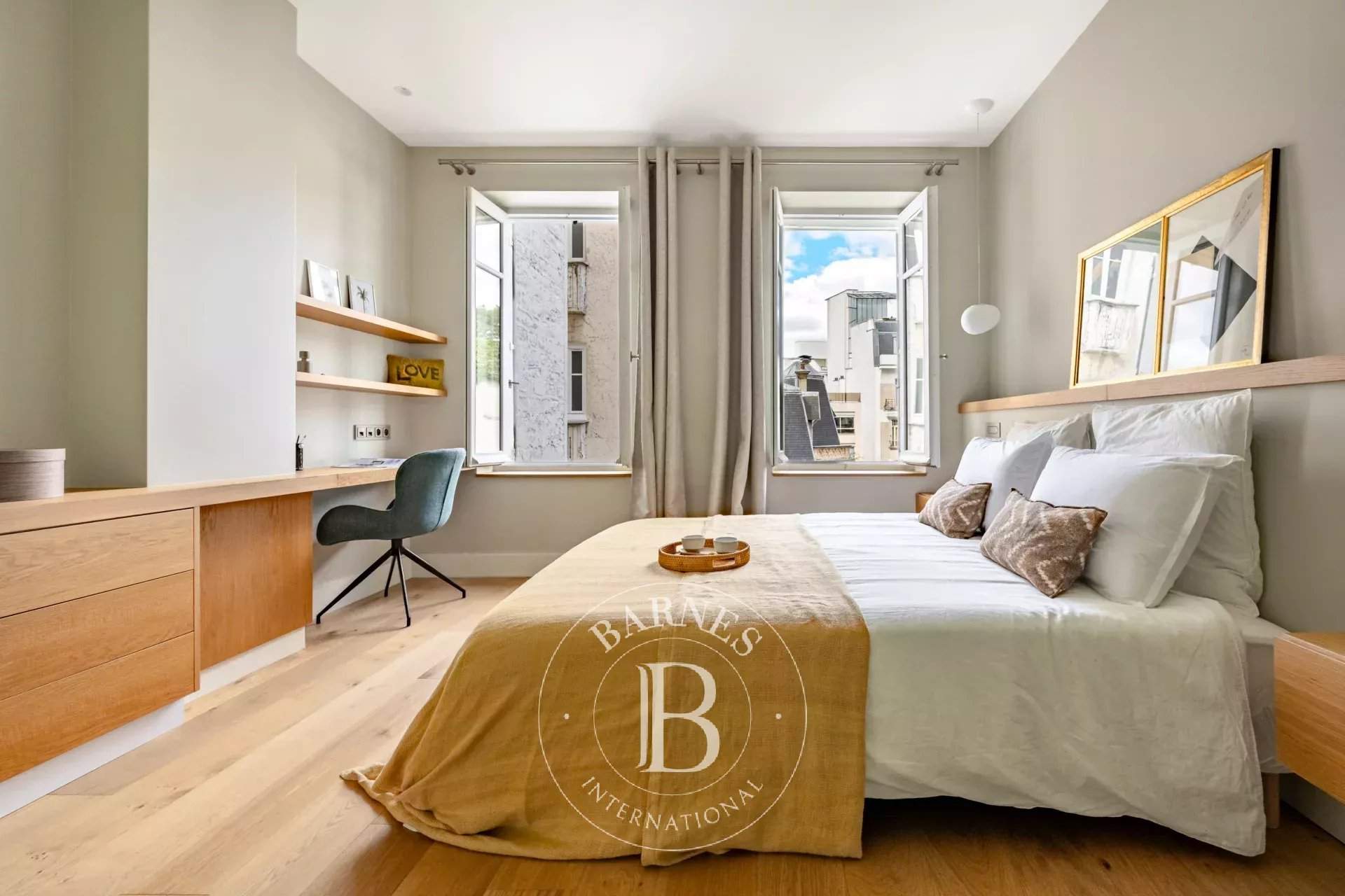 Paris  - Mansion 5 Bedrooms - picture 6