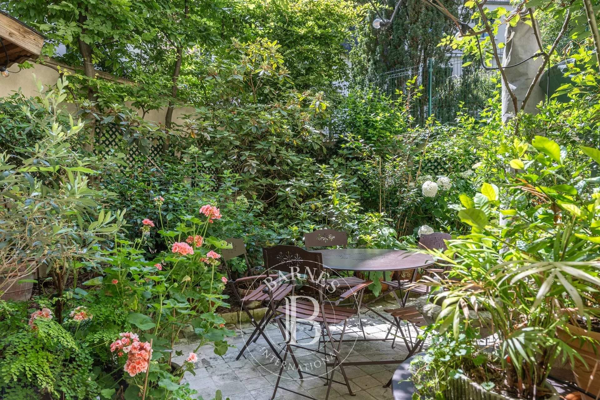 Paris  - House 6 Bedrooms - picture 4