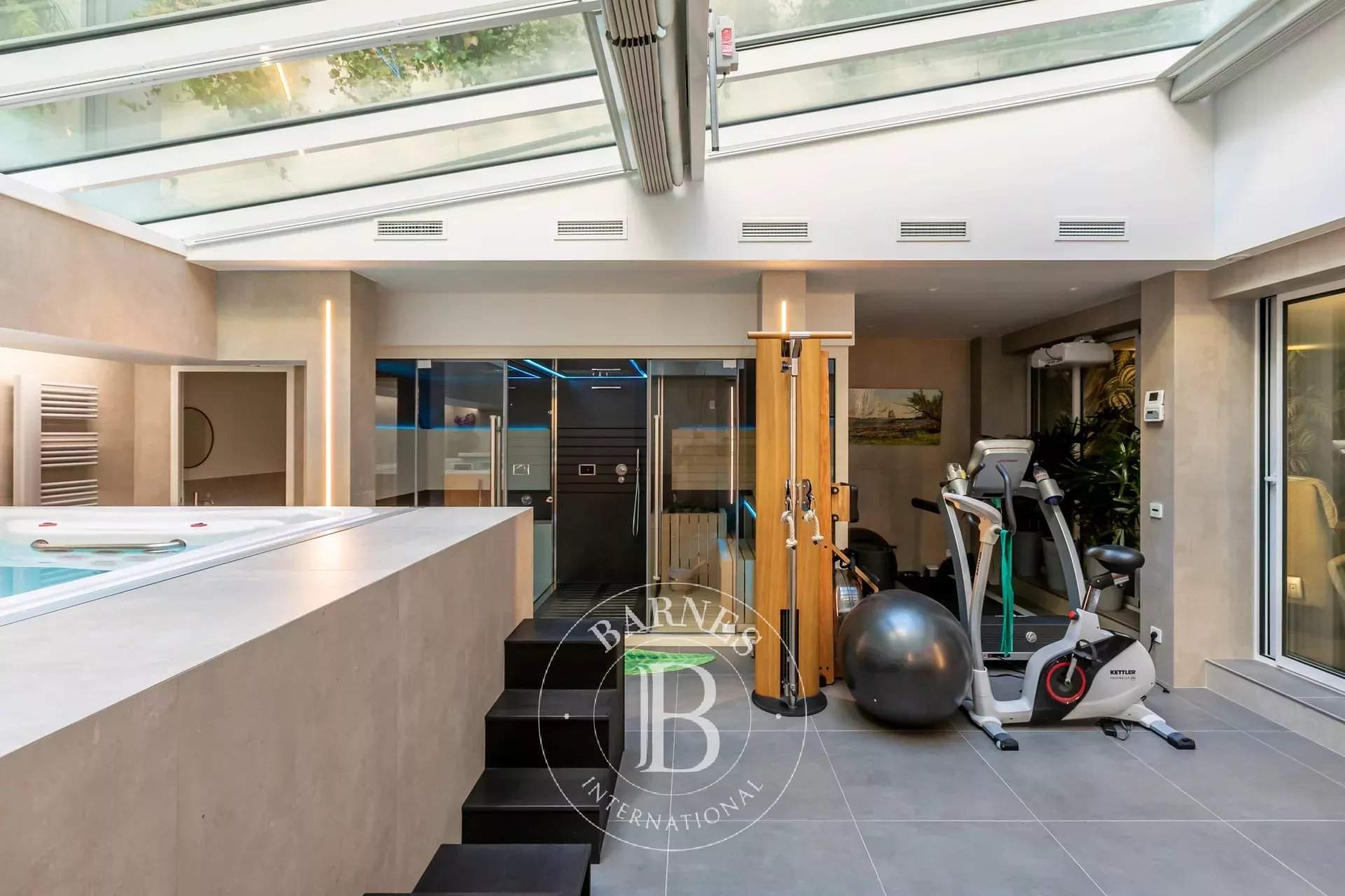 Paris  - Maison 10 Pi&egrave;ces 4 Chambres - picture 15