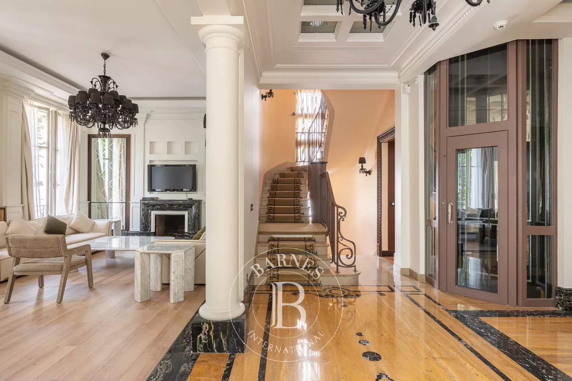 Neuilly-sur-Seine  - Hôtel particulier  - picture 8