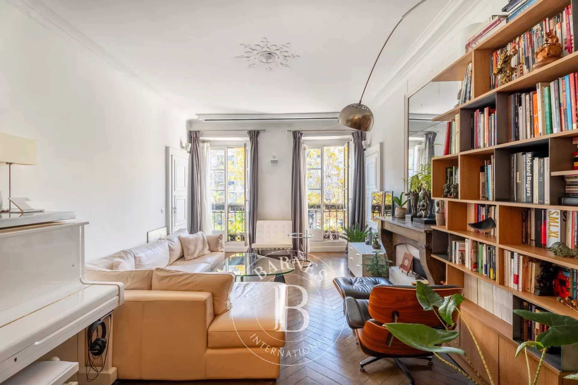 Paris  - Apartment 3 Bedrooms
