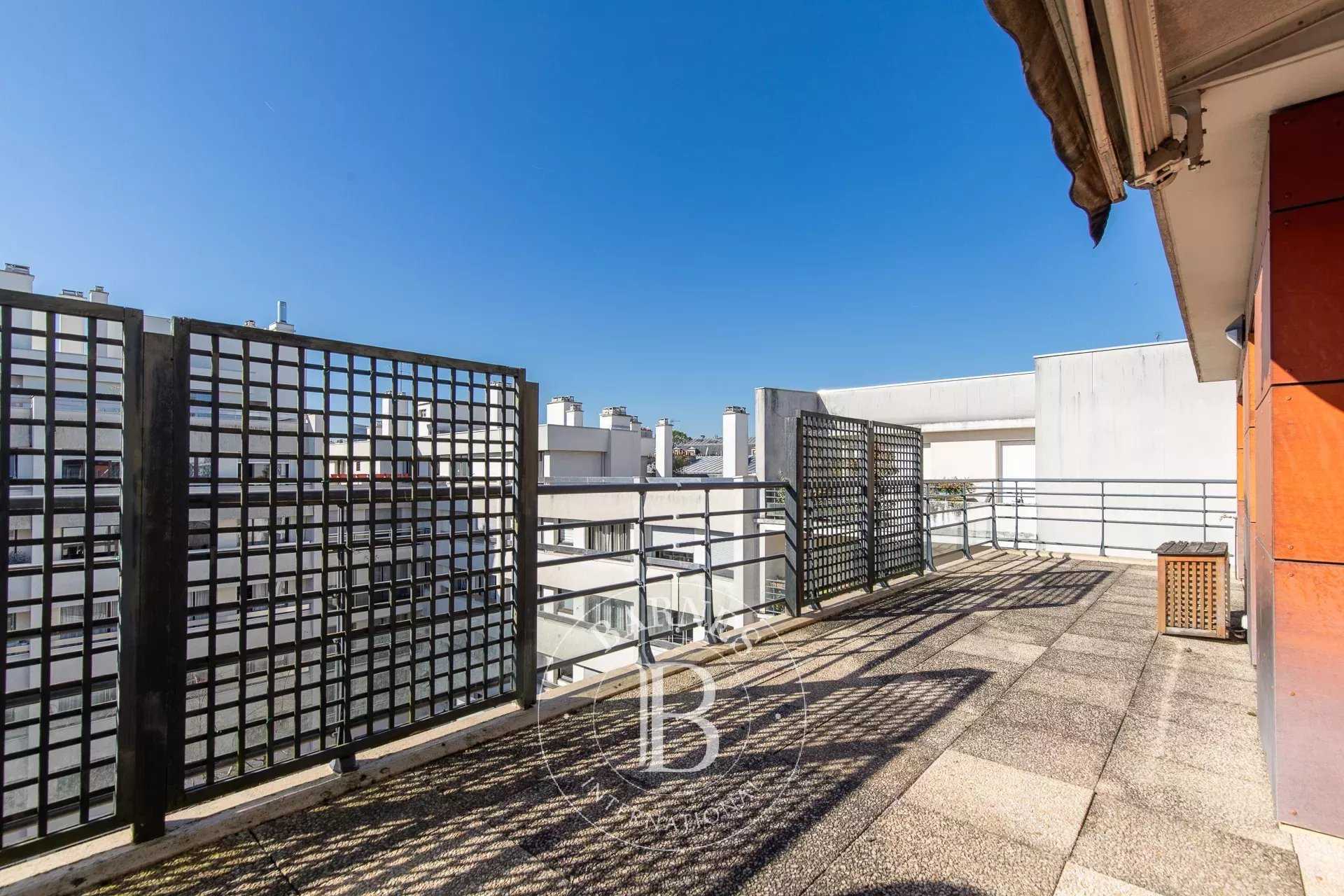 Paris  - Apartment 3 Bedrooms