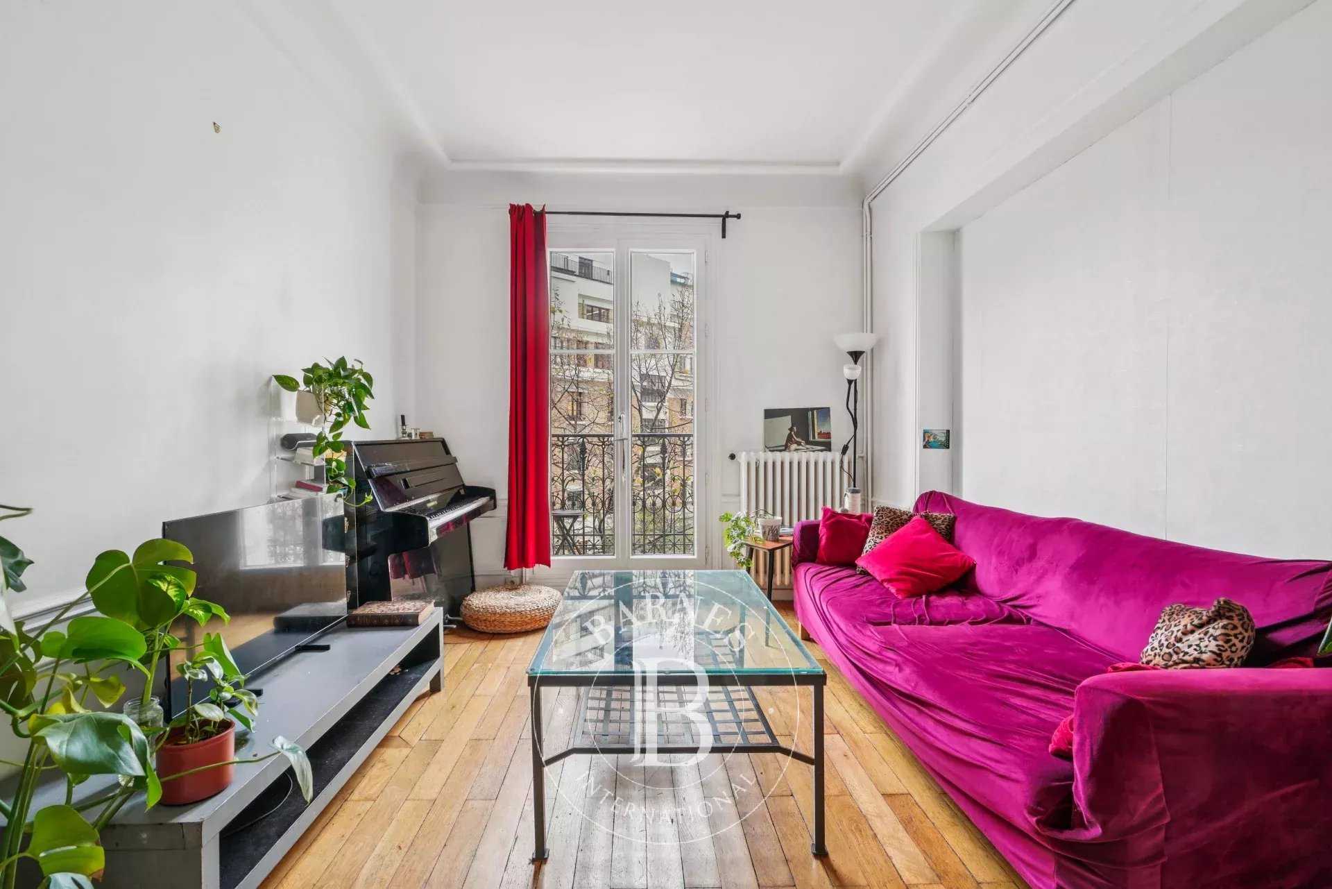 Paris  - Appartement 3 Pièces 2 Chambres