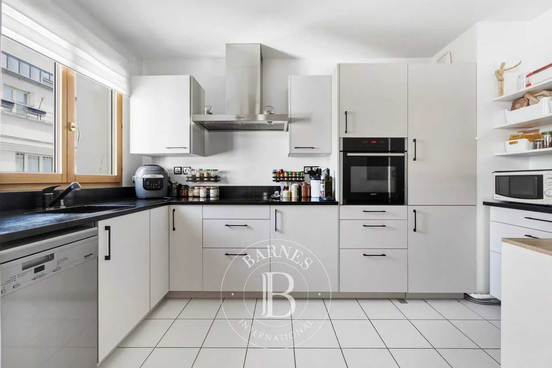 Paris  - Appartement 2 Pi&egrave;ces, 1 Chambre