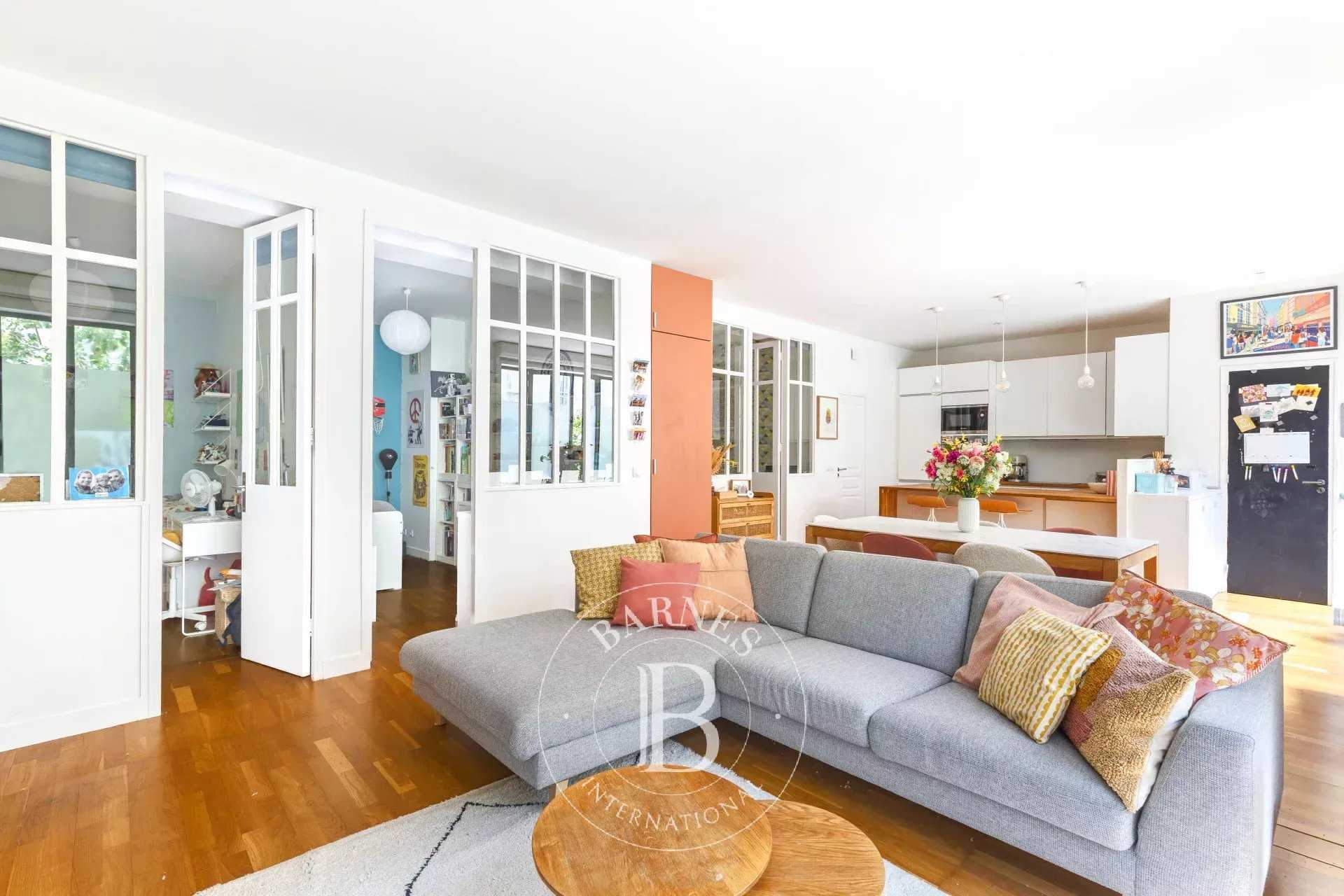 Paris  - Apartment 3 Bedrooms